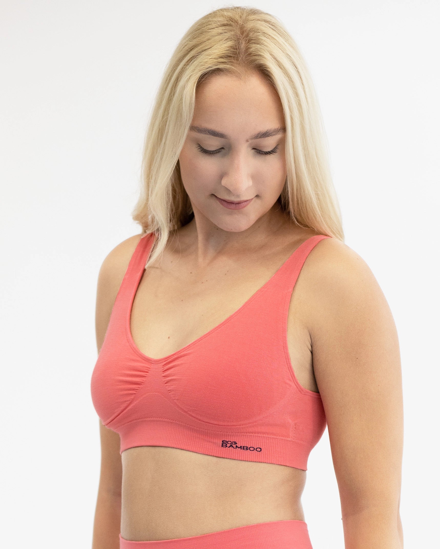 Sujetador de bambú con relleno