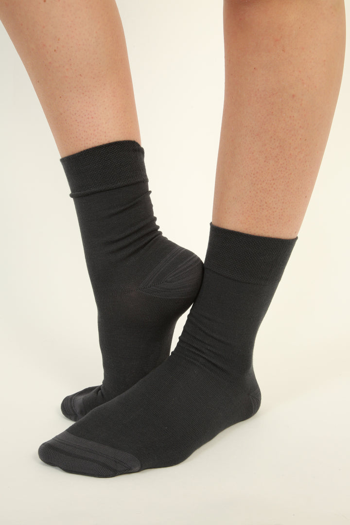 Grey seamless Bamboo Socks - 6 pairs