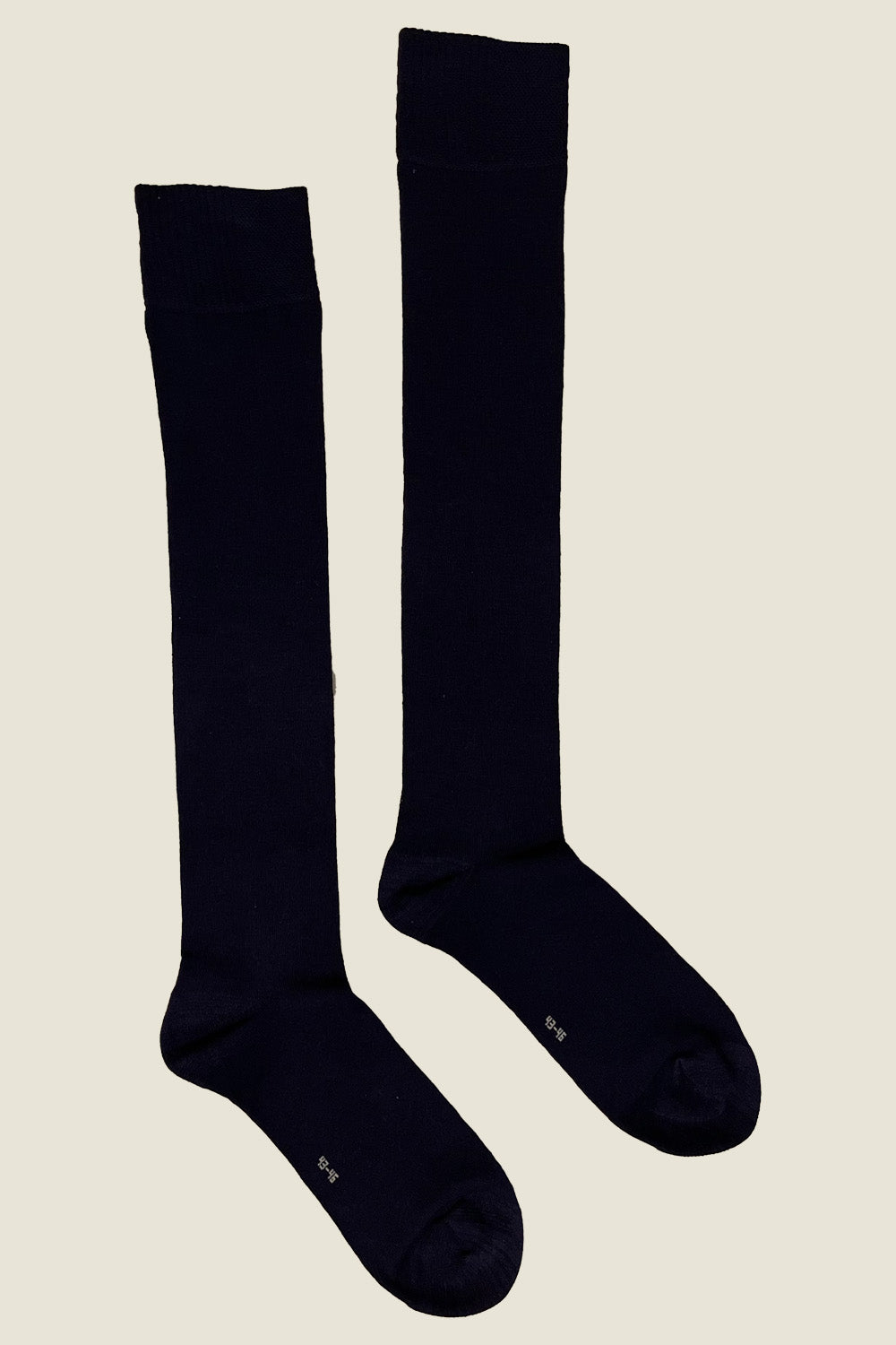 Schwarze nahtlose Kniehohe Bambus-Socken - 4 Paar